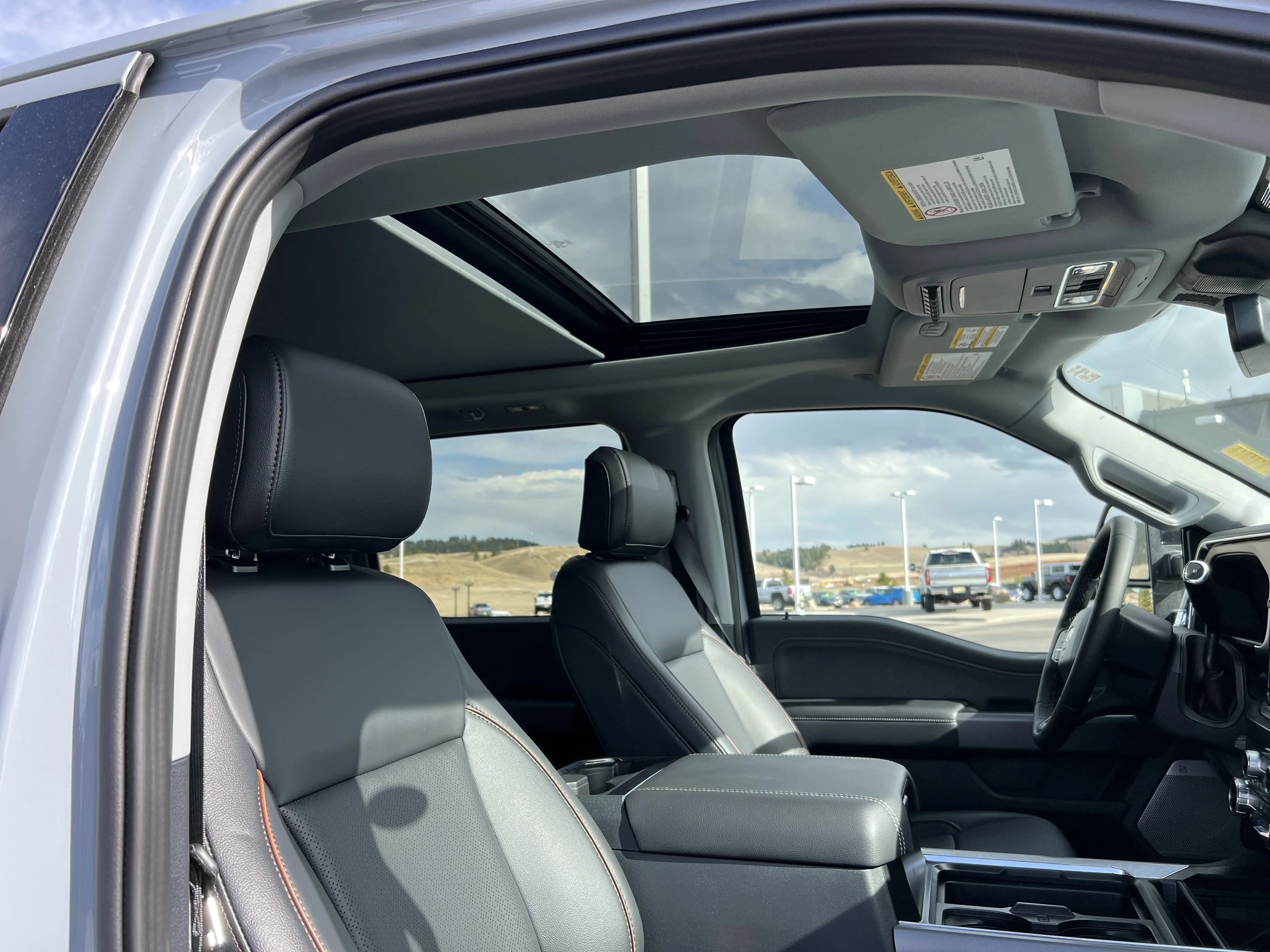 2025 Ford F-350 Super Duty Lariat - Photo 28