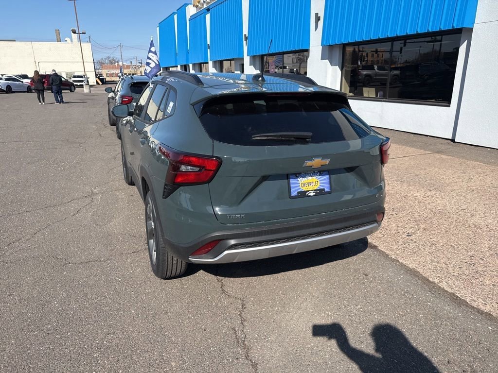 2026 Chevrolet Trax LT - Photo 10