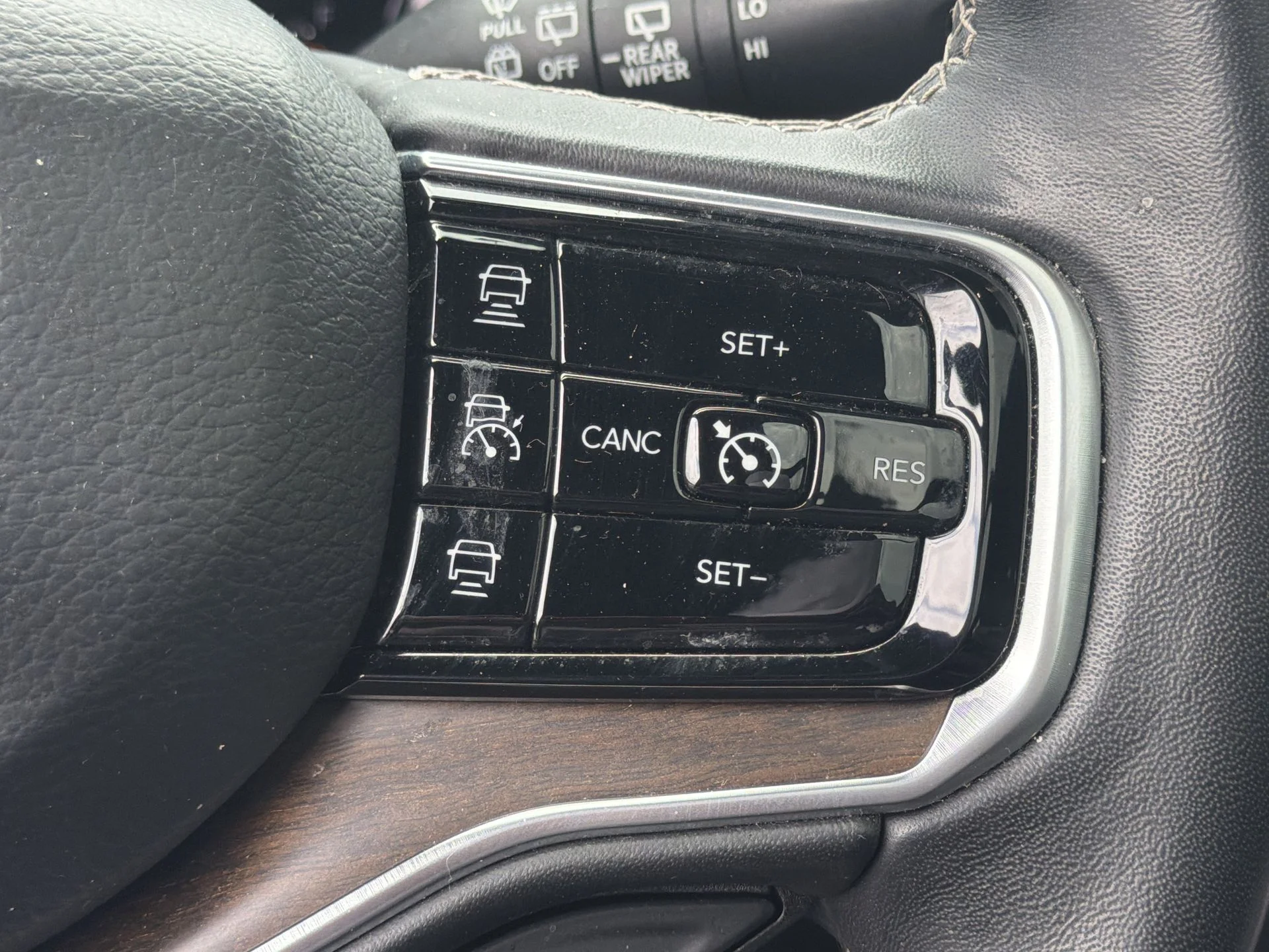 Certified Used 2022 Diamond Black Jeep Series I image 18