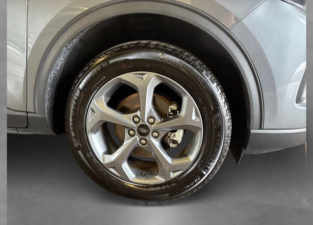 Certified Used 2025 Gray Metallic Ford ST-Line image 20