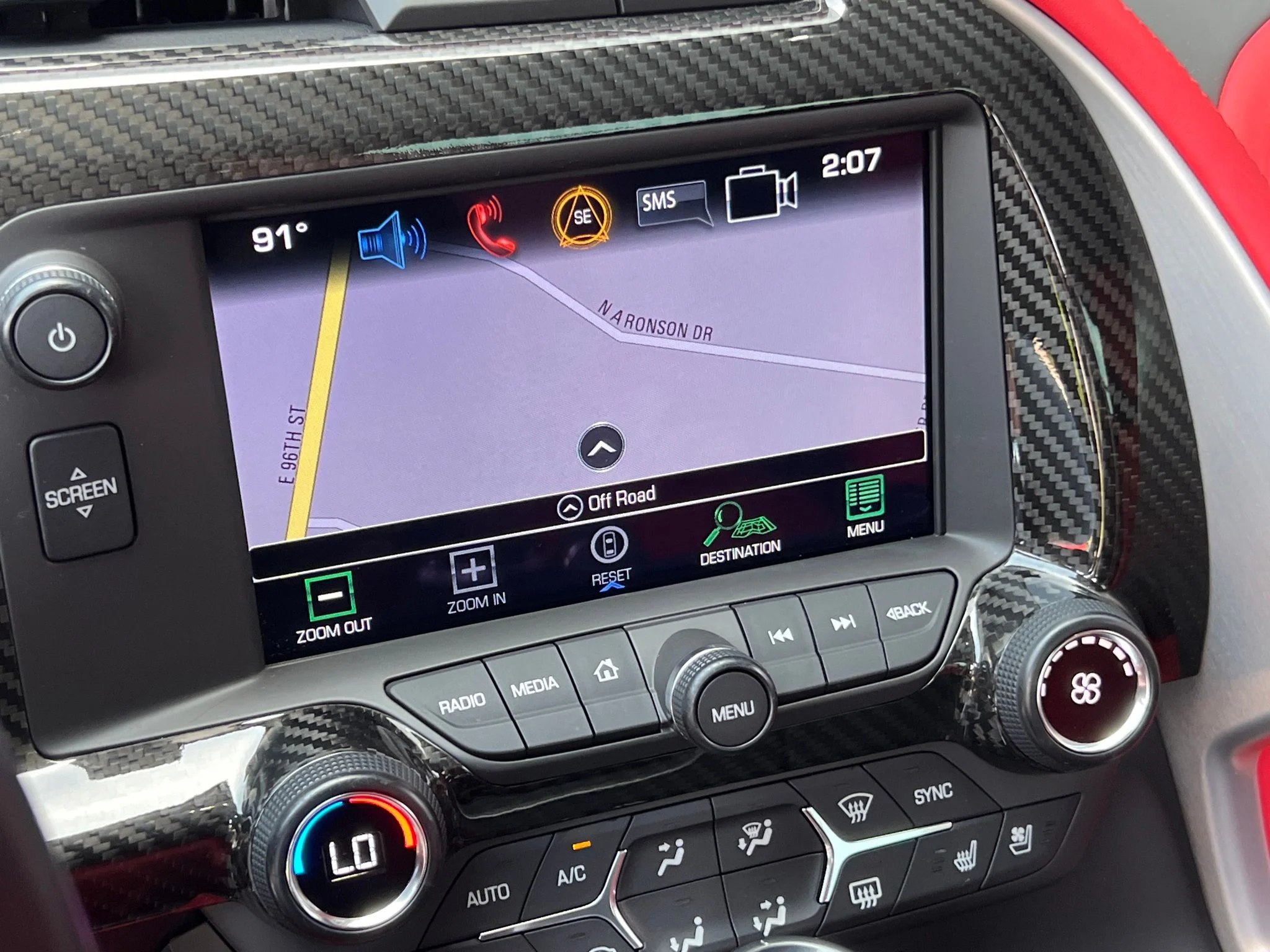 Used 2019 White Chevrolet ZR1 image 31