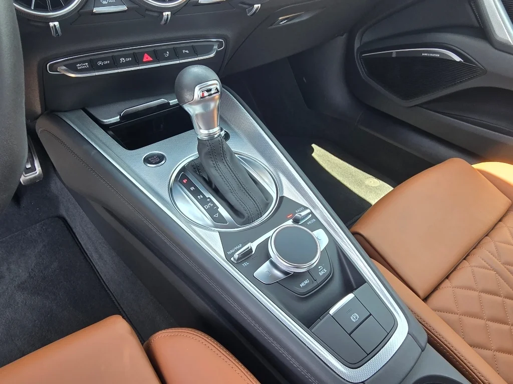Used 2023 Glacier White Metallic Audi 2.0T (S tronic) image 18