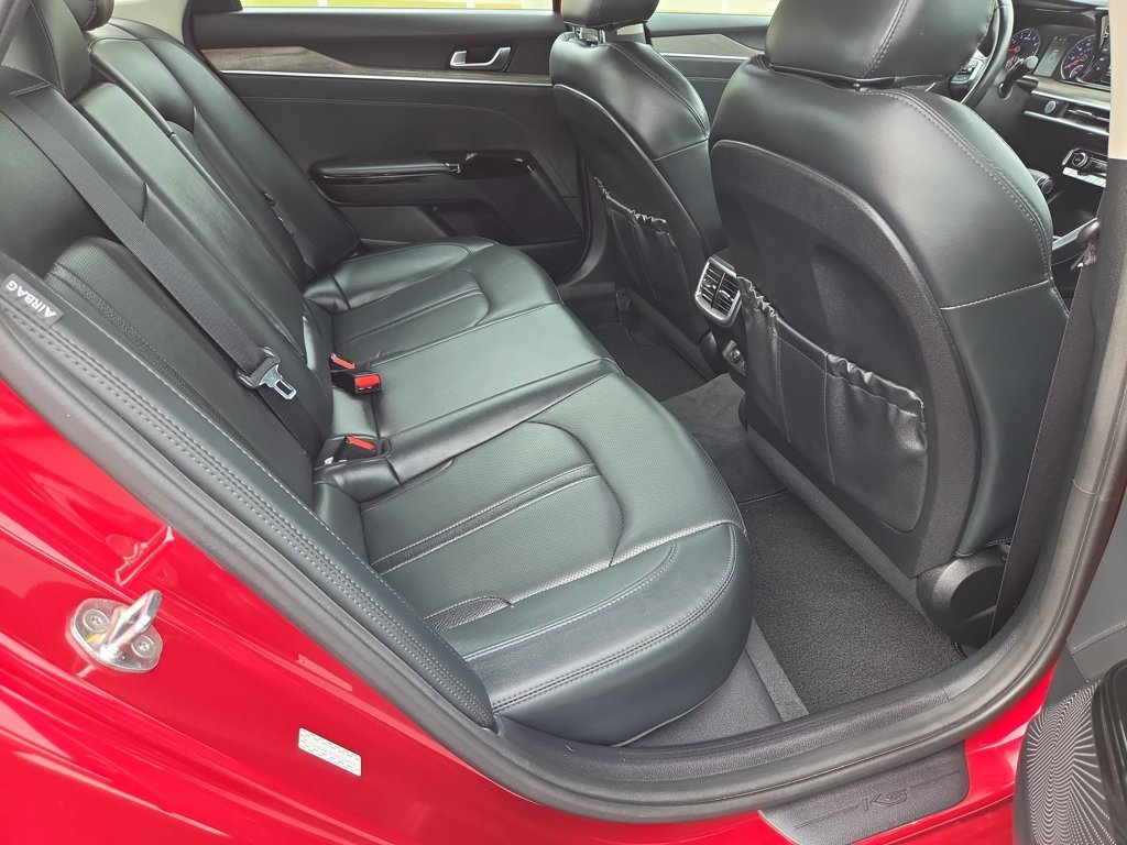 Used 2022 Passion Red Kia EX image 25