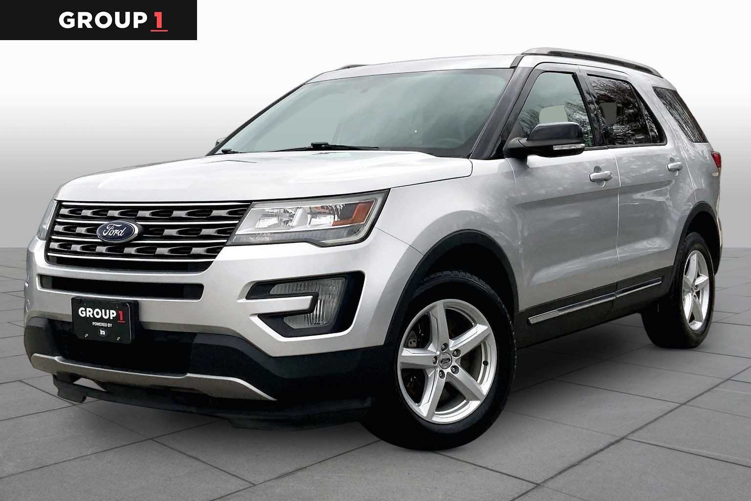 2017 Ford Explorer XLT 4WD's photo