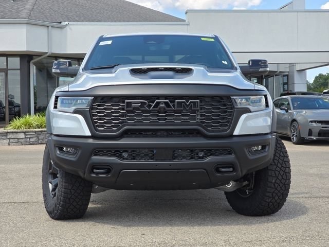 New 2026 Silver Zynith Exterior Paint RAM RHO image 3