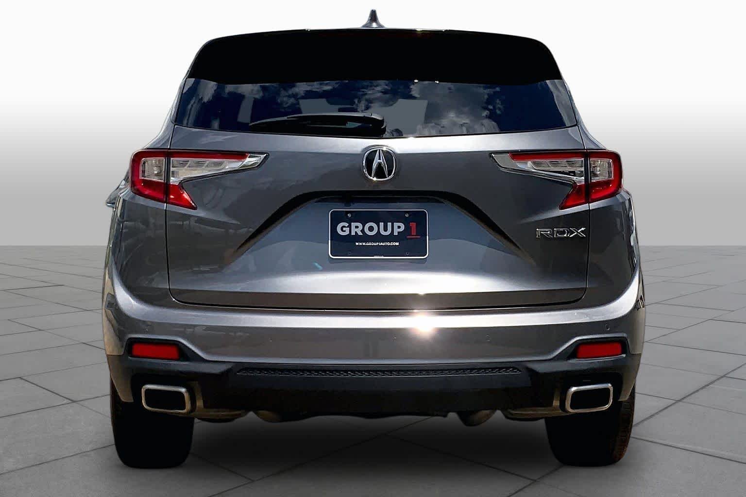 Used 2023 Liquid Carbon Metallic Acura w/Technology Package image 5