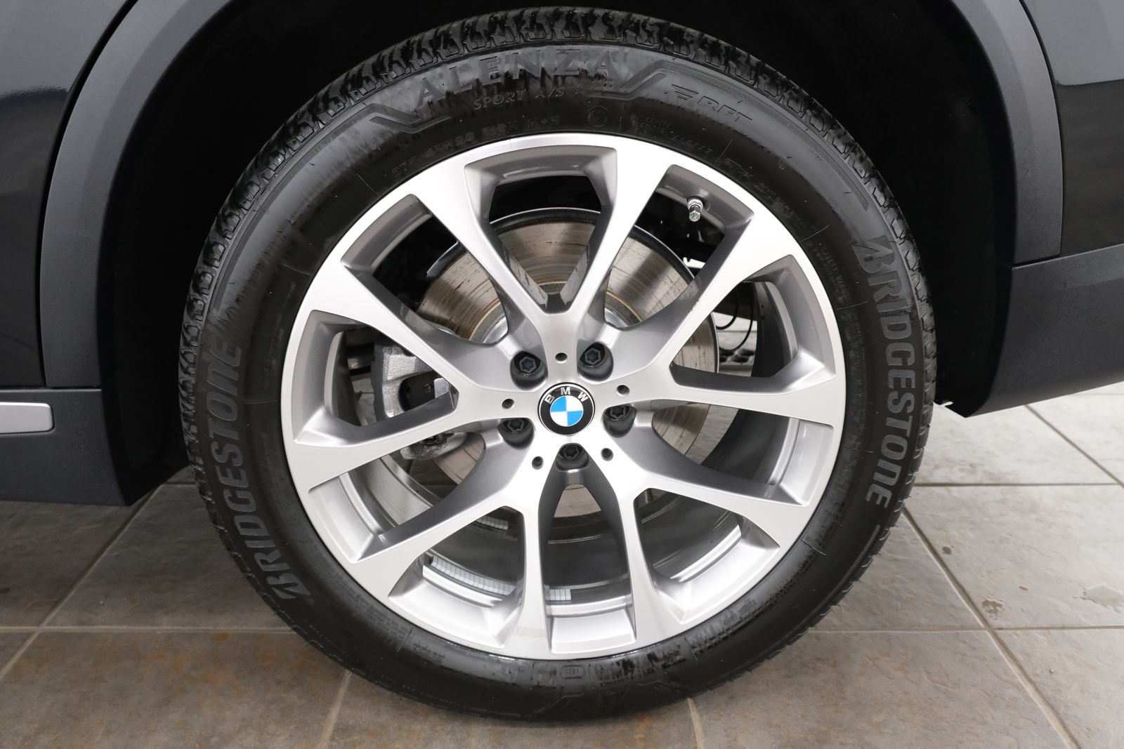 Certified Used 2026 Black Sapphire Metallic BMW xDrive40i image 37