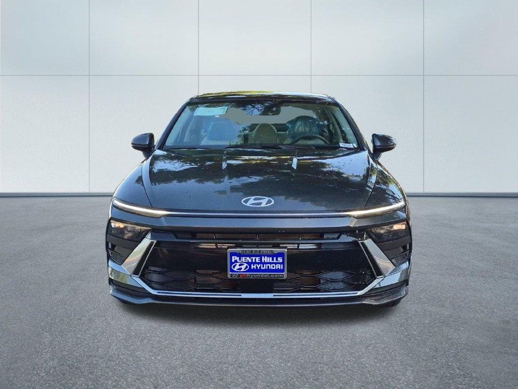 New 2026 Gray Hyundai SE image 2