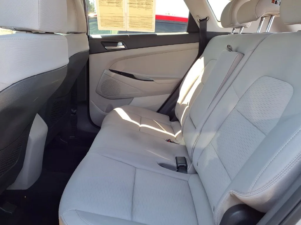 Used 2020 Silver Hyundai Value image 10