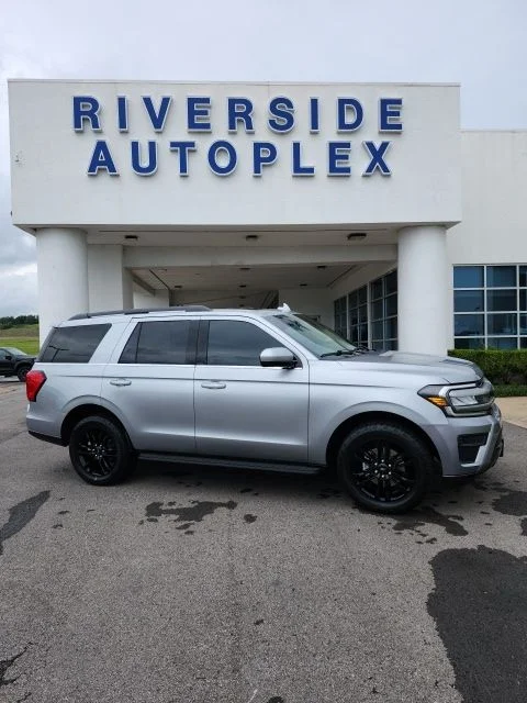 2024 Ford Expedition XLT's photo