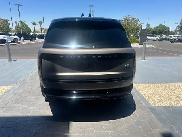 Used 2023 Brown Land Rover SE image 6