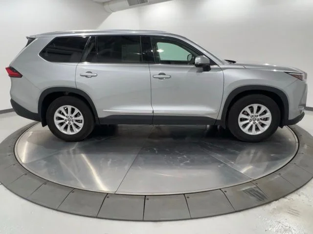 Used 2024 Silver Toyota XLE image 6