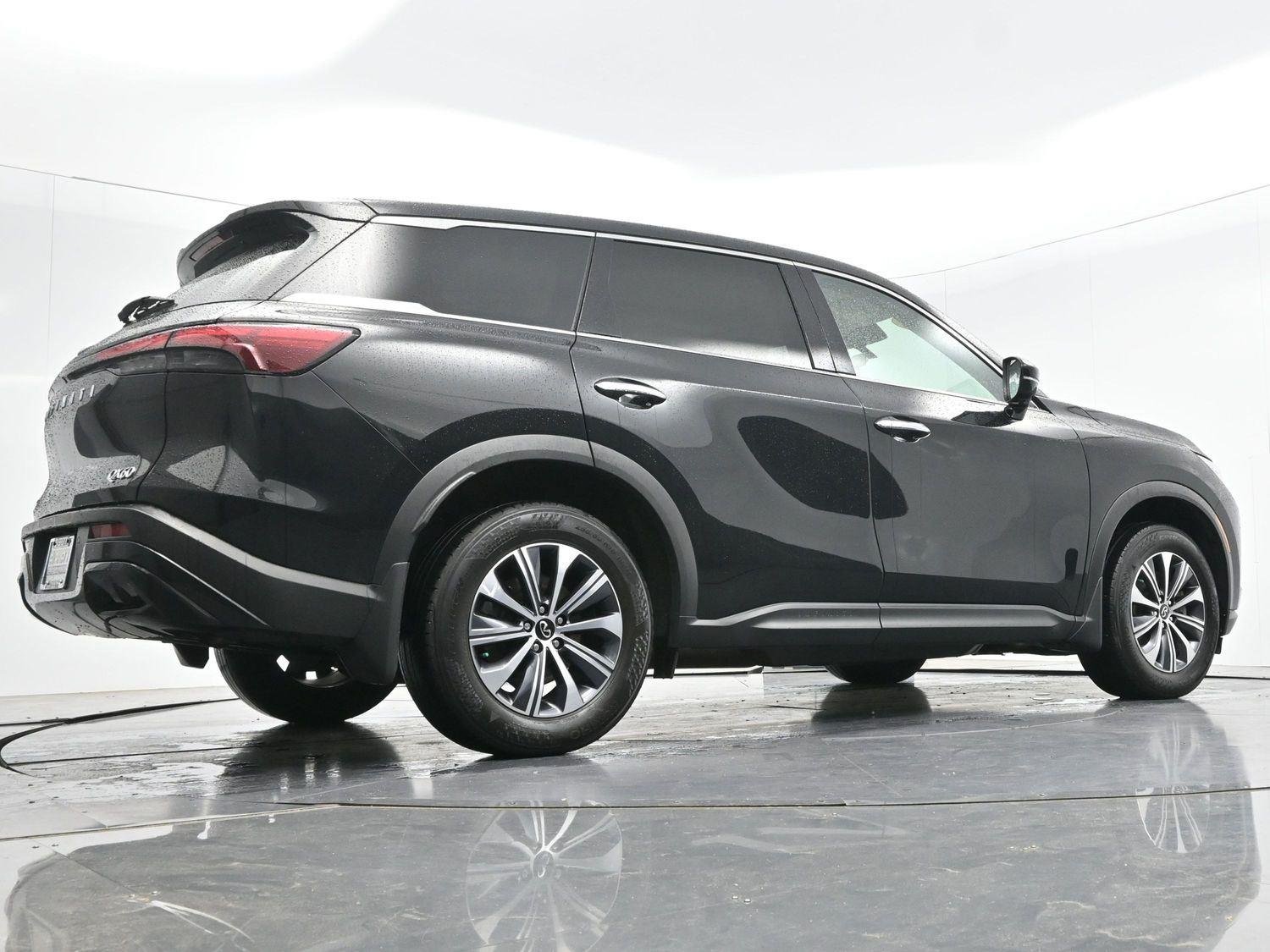 Used 2023 Mineral Black INFINITI PURE image 55