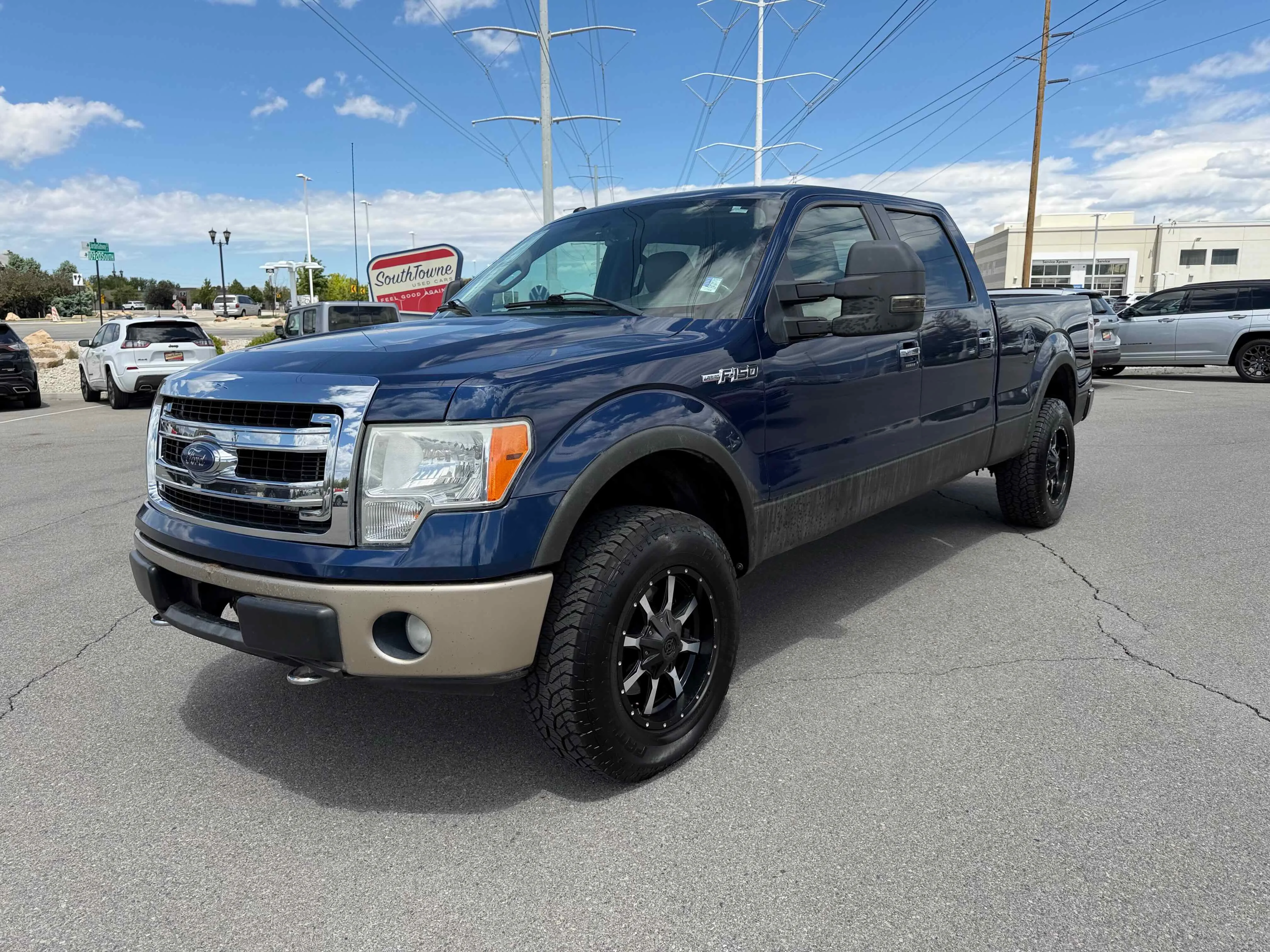 Used 2011 Blue Ford FX4 image 12