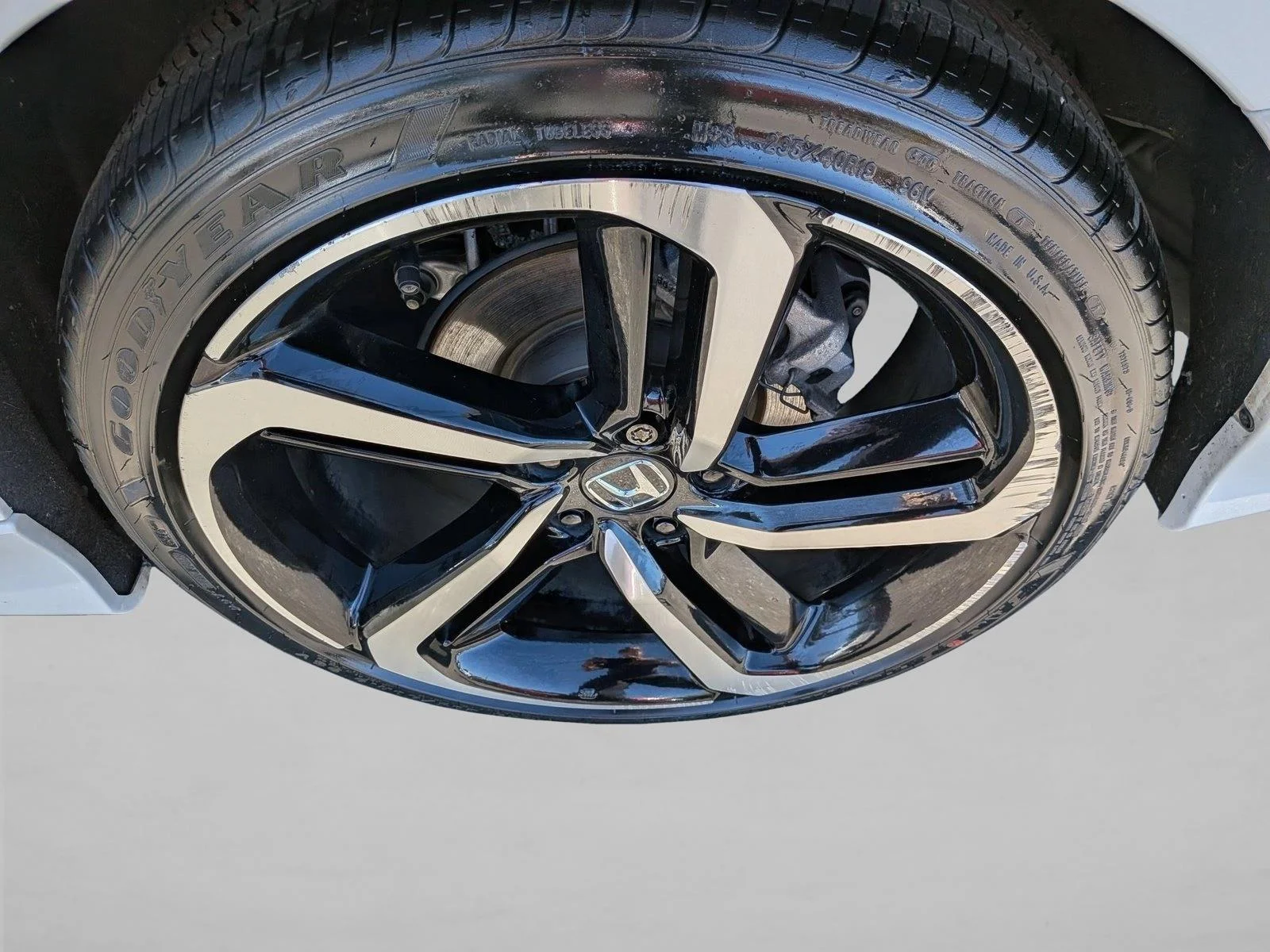 Used 2020 Platinum White Pearl Honda Sport image 21