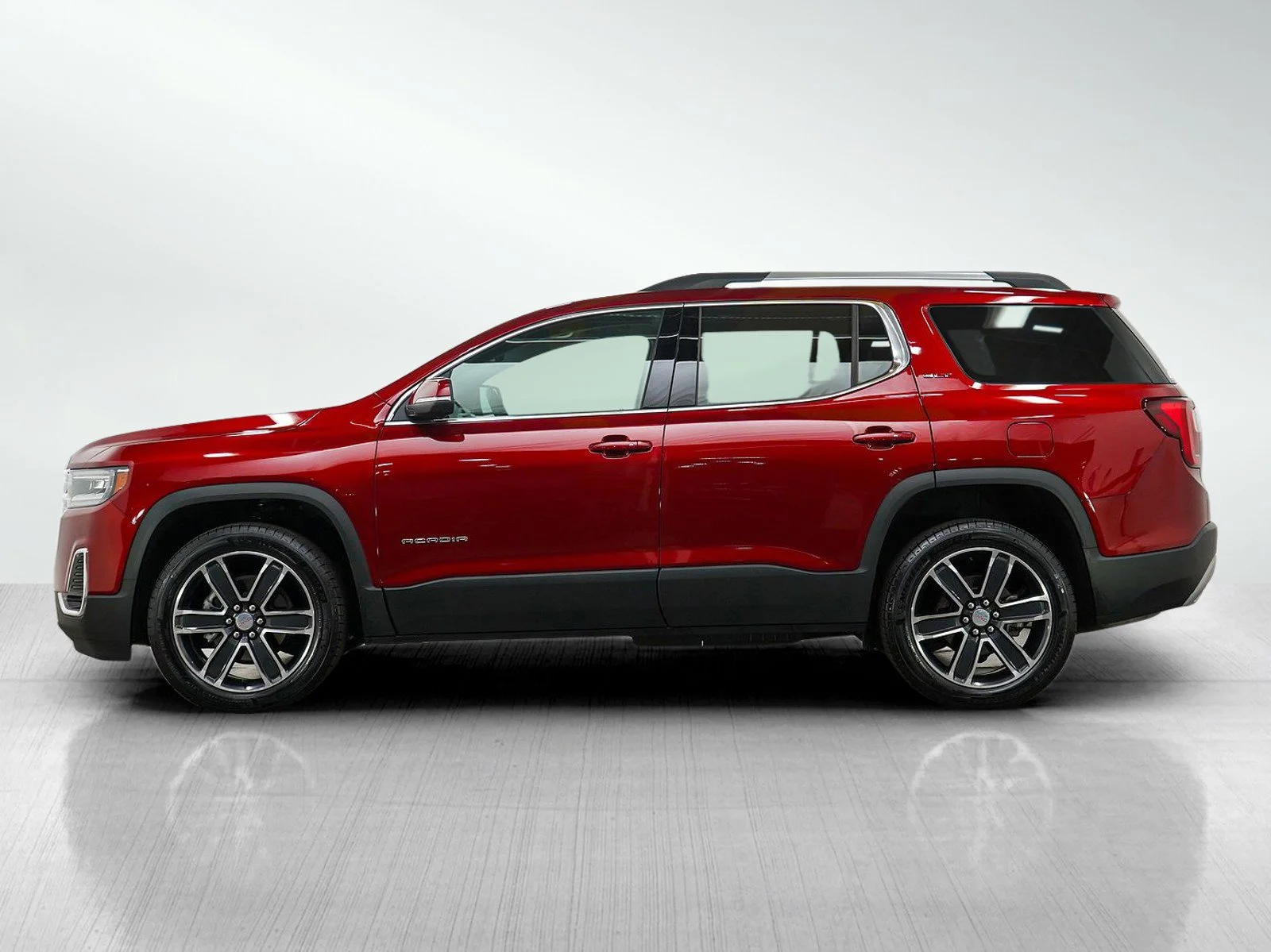 Used 2023 GMC Acadia SLT with VIN 1GKKNULS7PZ253695 for sale in Roseville, Minnesota