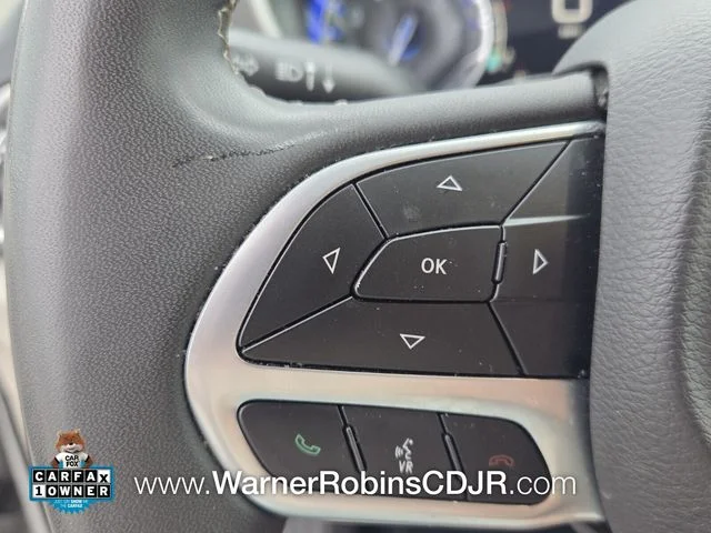 Used 2023 White Chrysler Touring L image 27
