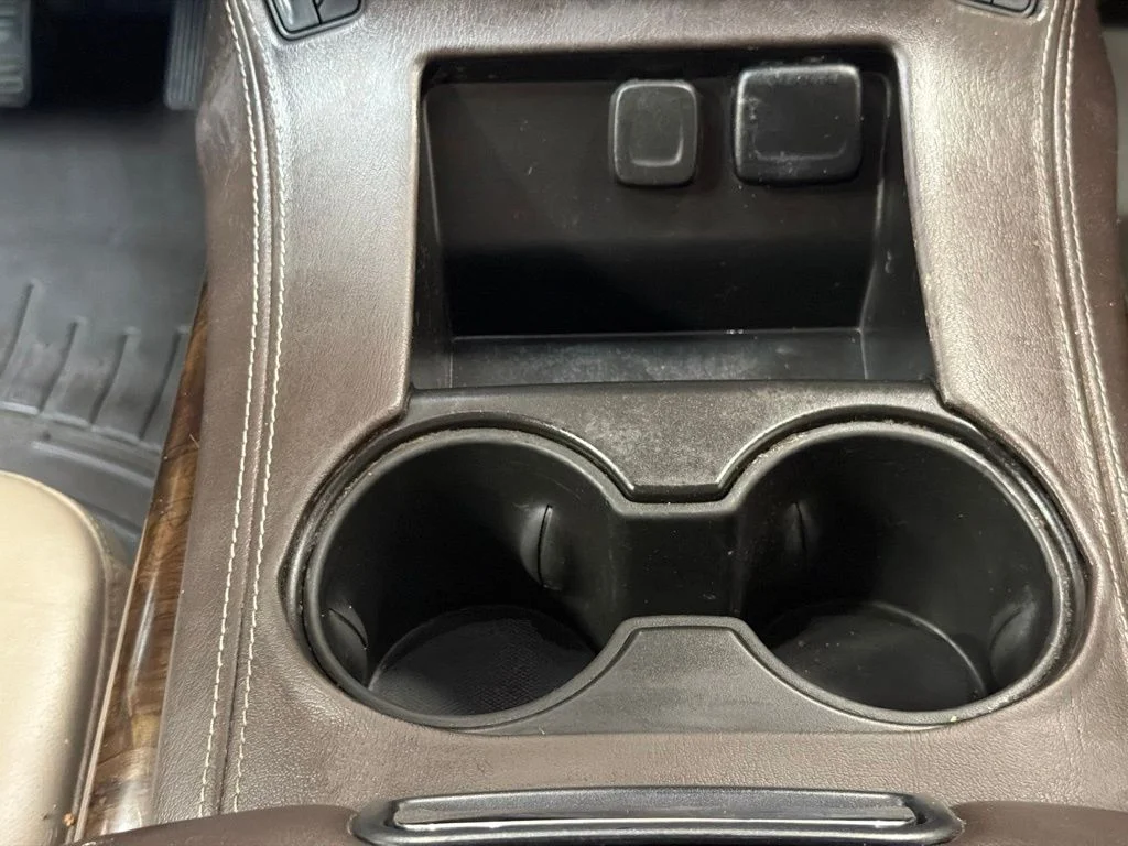 Used 2020 Silver Ice Metallic Chevrolet LT image 18