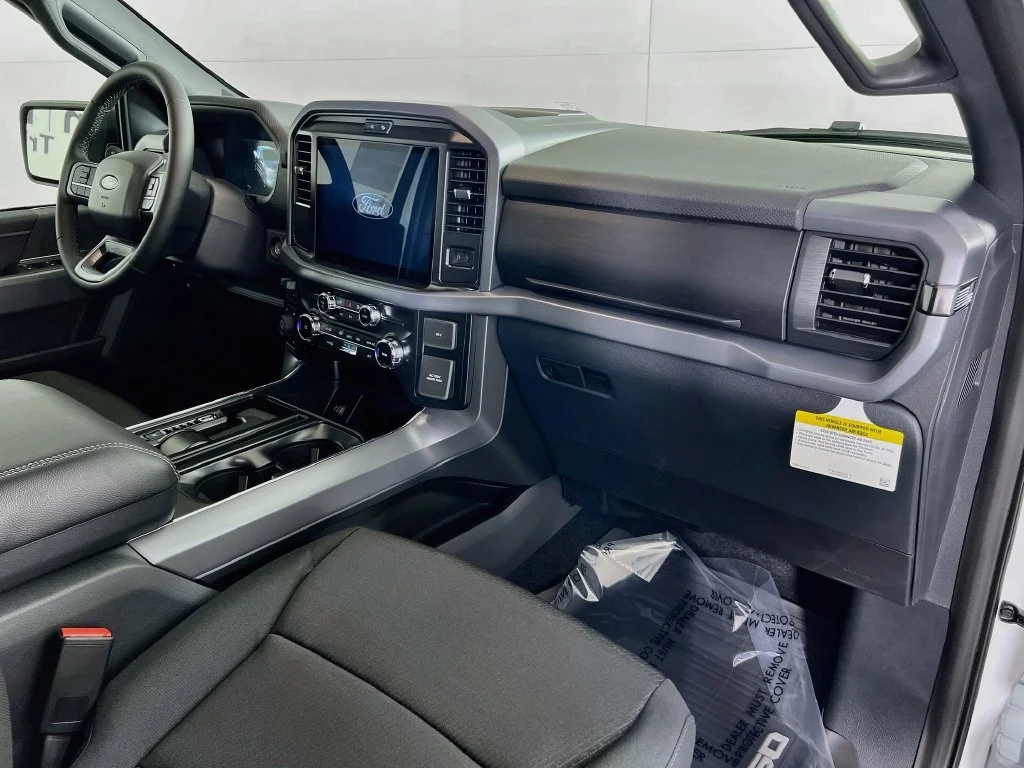 New 2026 Oxford White Ford XLT image 26