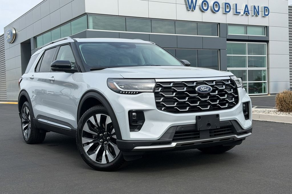 New 2026 Space White Metallic Ford Platinum™ image 1
