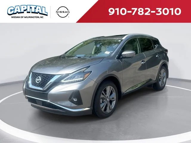 Used 2022 Gray Nissan Platinum image 1
