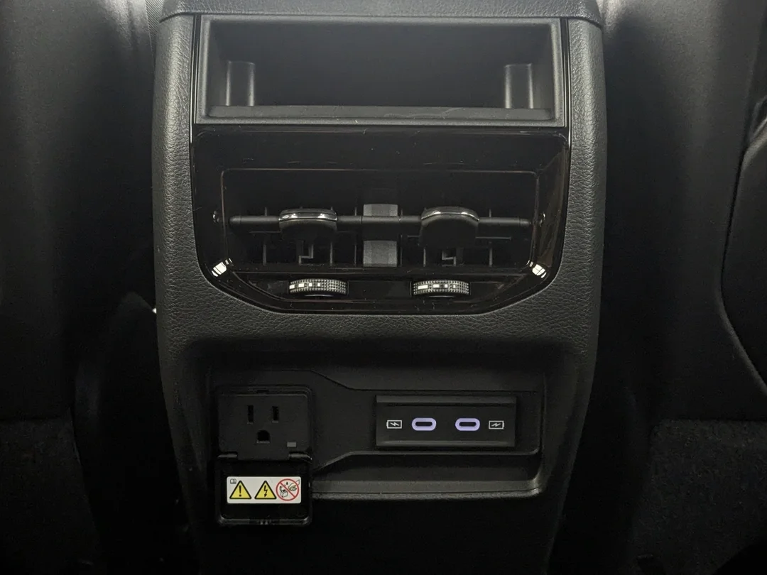 New 2026 Grey Jeep Altitude - - 4x4 - Power Sunroof - Trailer Tow Pkg - 20 Black Wheels - Remote Start & More! image 29