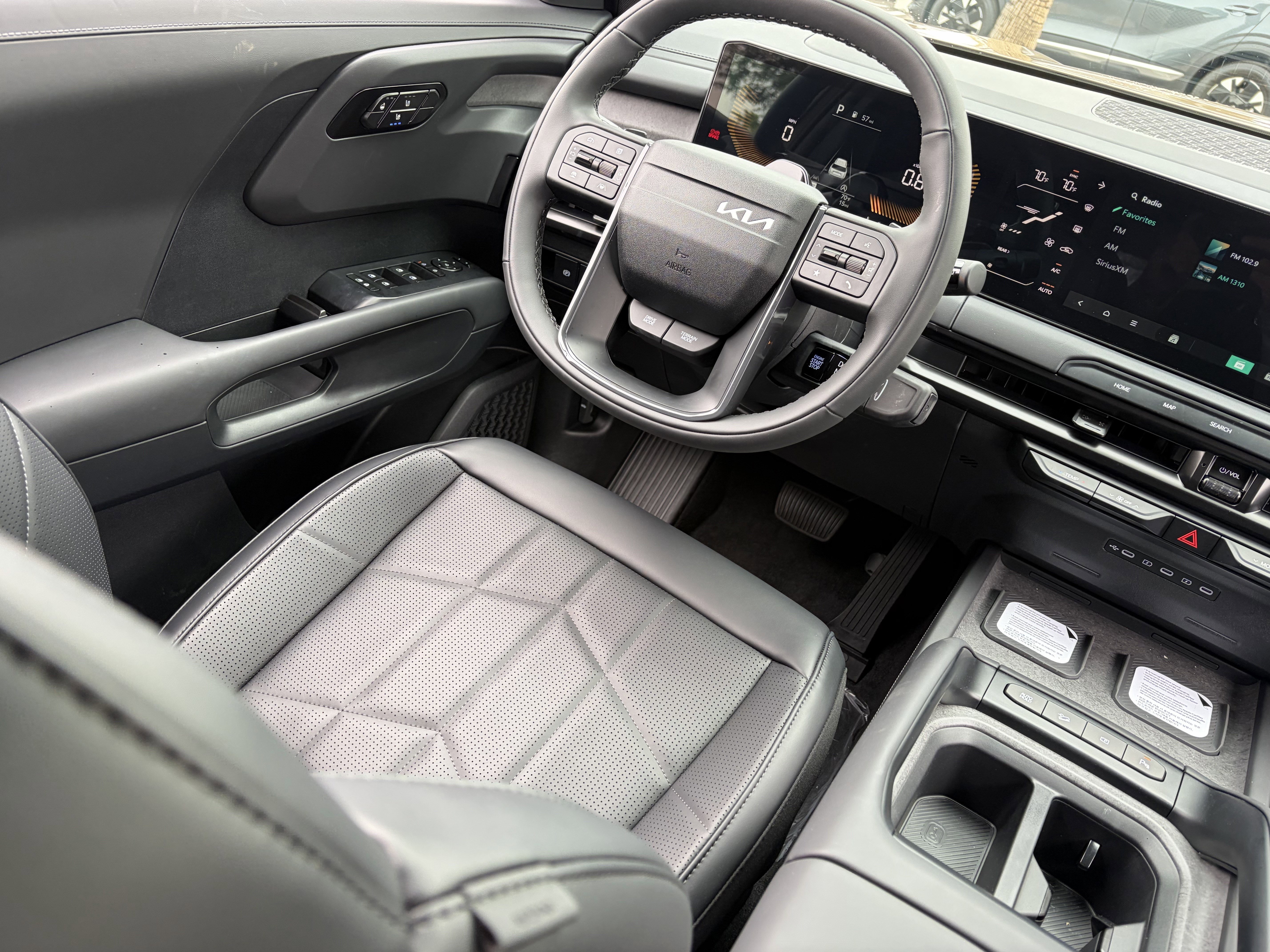 New 2027 Terrain Brown Kia X-Line EX image 12