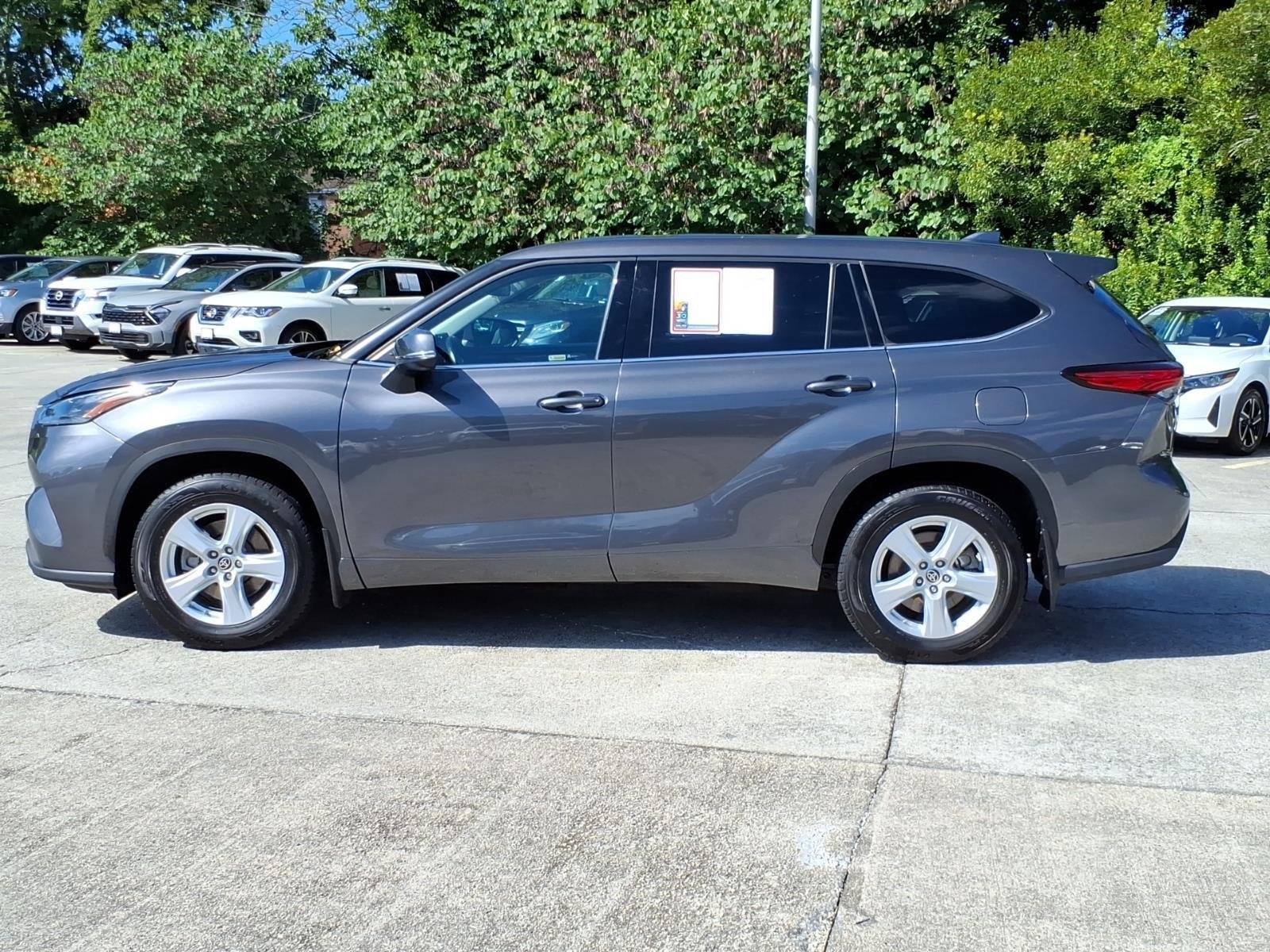 Used 2021 Magnetic Gray Metallic Toyota LE image 3