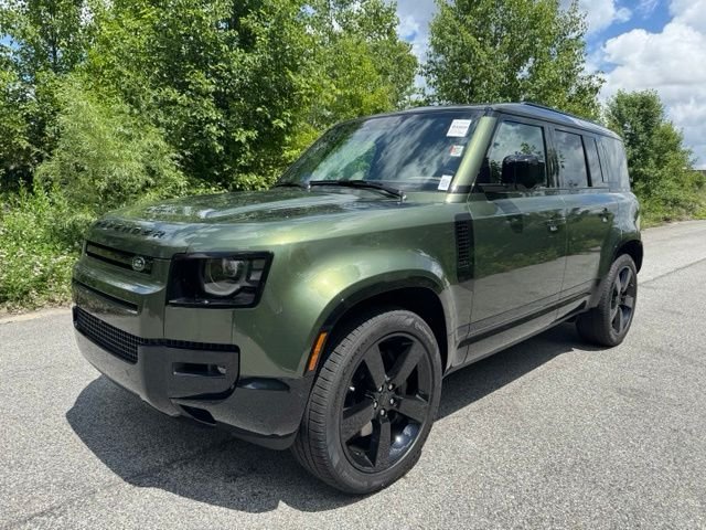 New 2026 Woolstone Green Land Rover X-Dynamic SE image 1