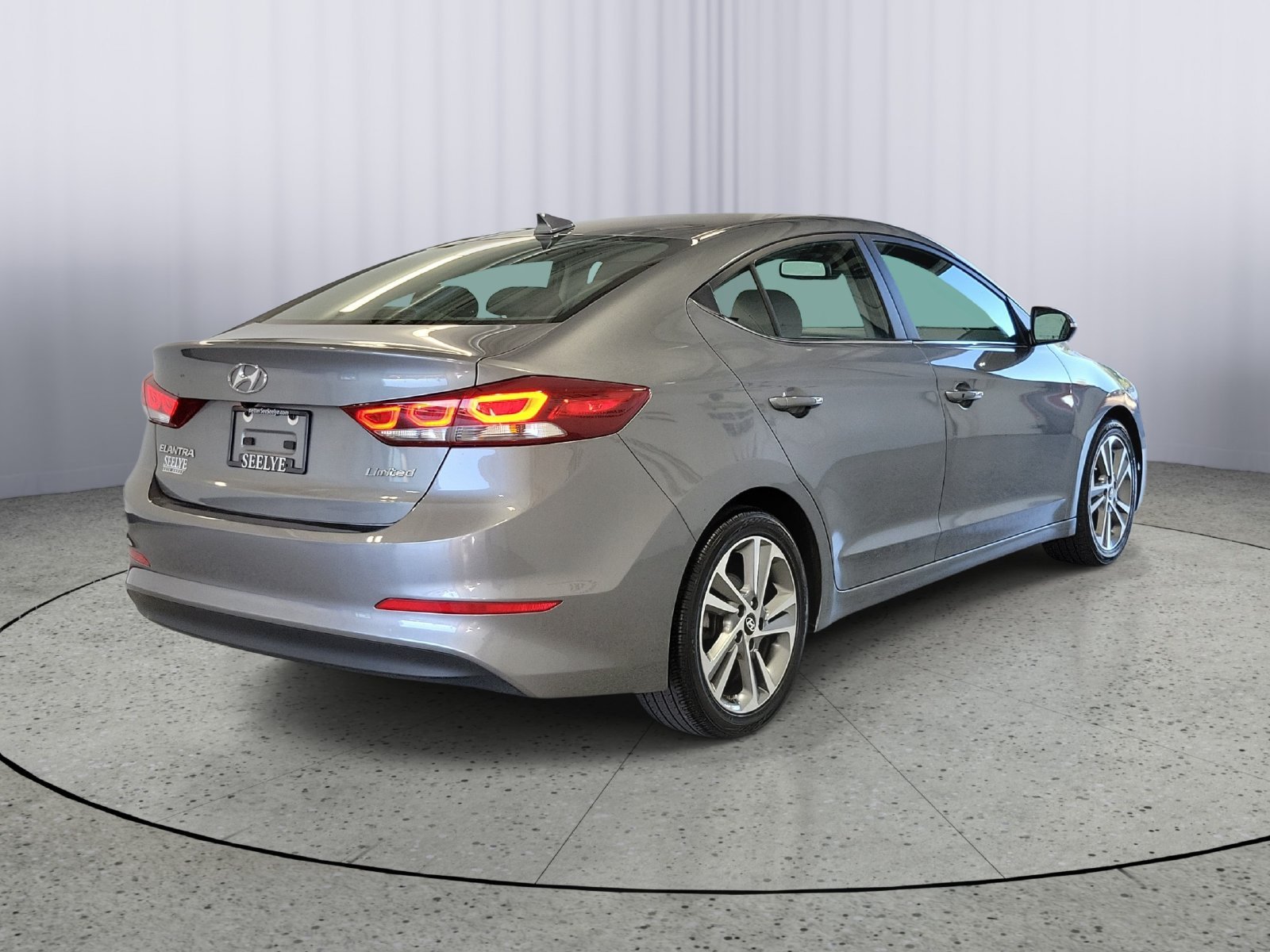 Used 2018 Hyundai Elantra Limited with VIN KMHD84LF8JU575342 for sale in Kalamazoo, MI
