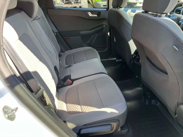 Certified Used 2020 Oxford White Ford SE image 21