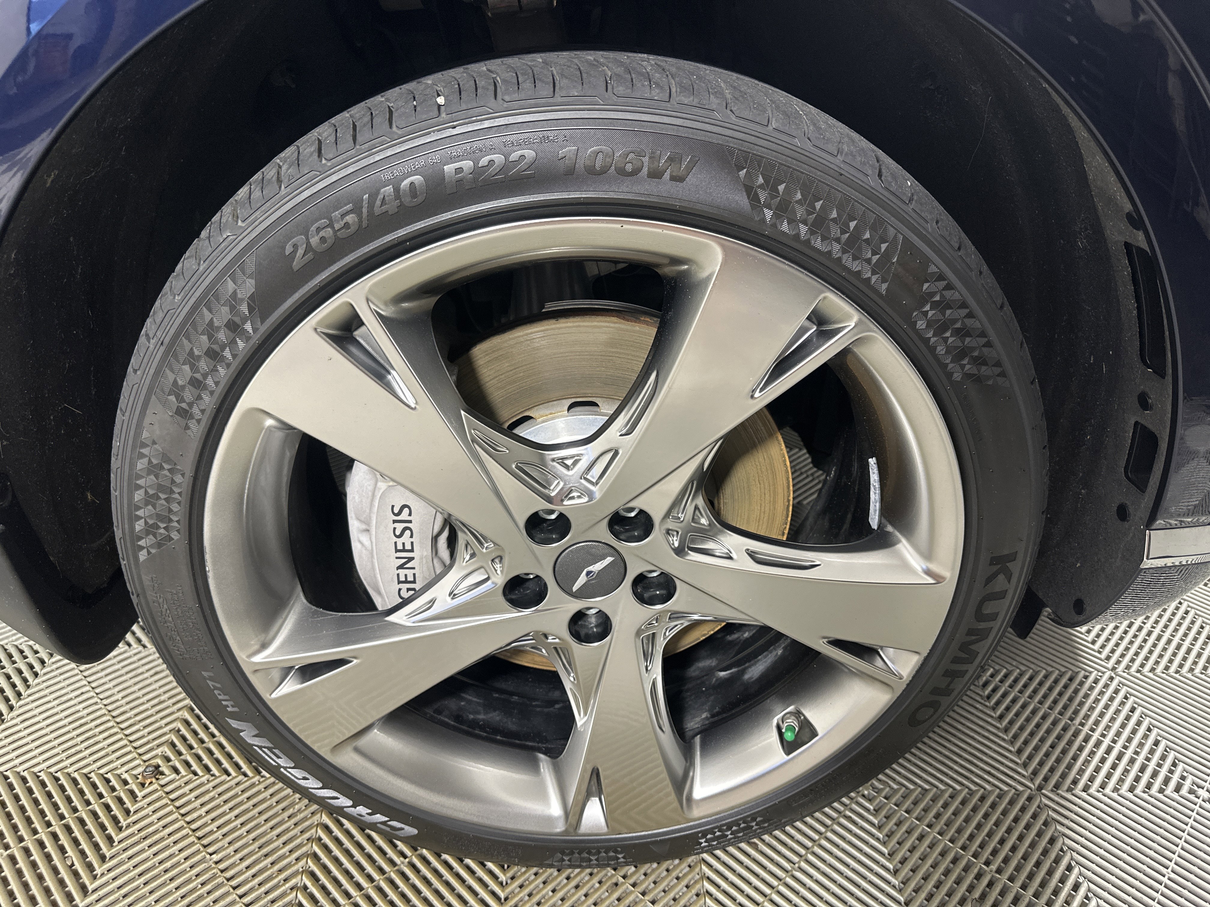 Used 2024 Capri Blue Genesis  image 25