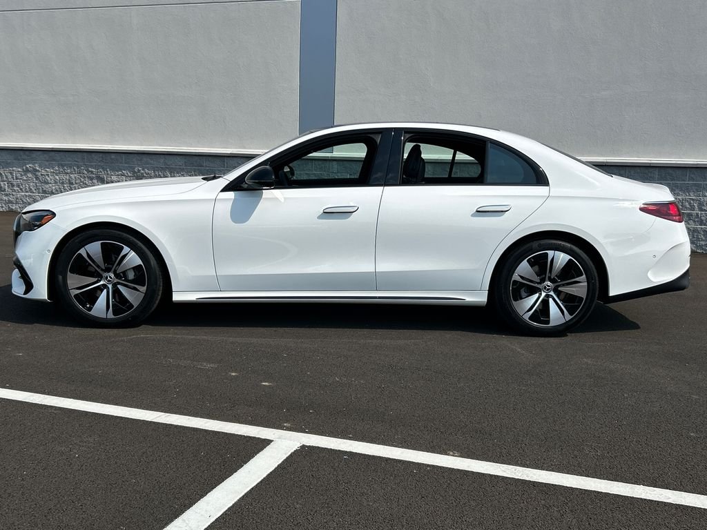 New 2026 Polar White Mercedes-Benz E 350 image 4