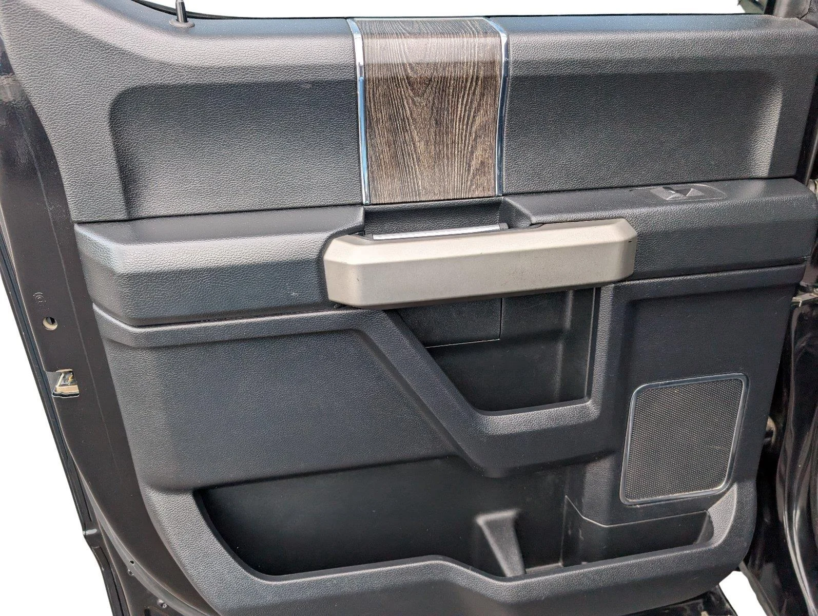 Used 2020 Agate Black Ford Lariat image 36