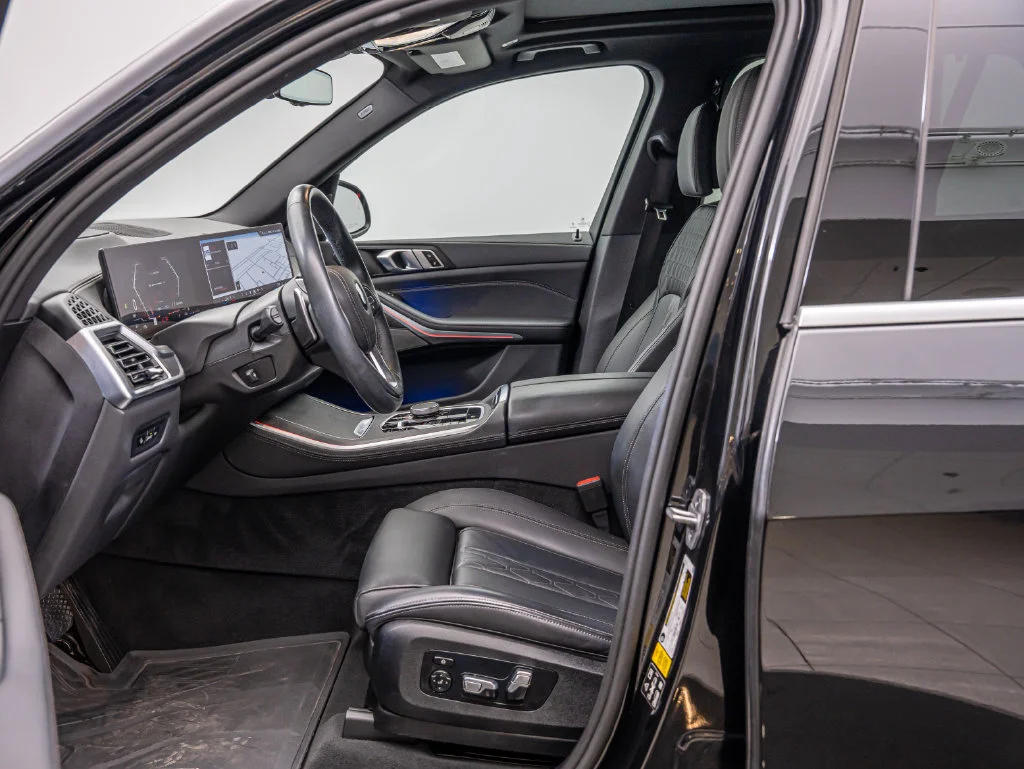 Used 2024 Black Sapphire Metallic BMW xDrive40i image 24