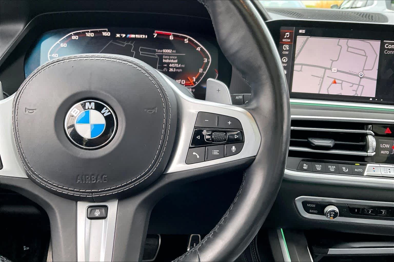 Used 2020 Alpine White BMW M50i image 24