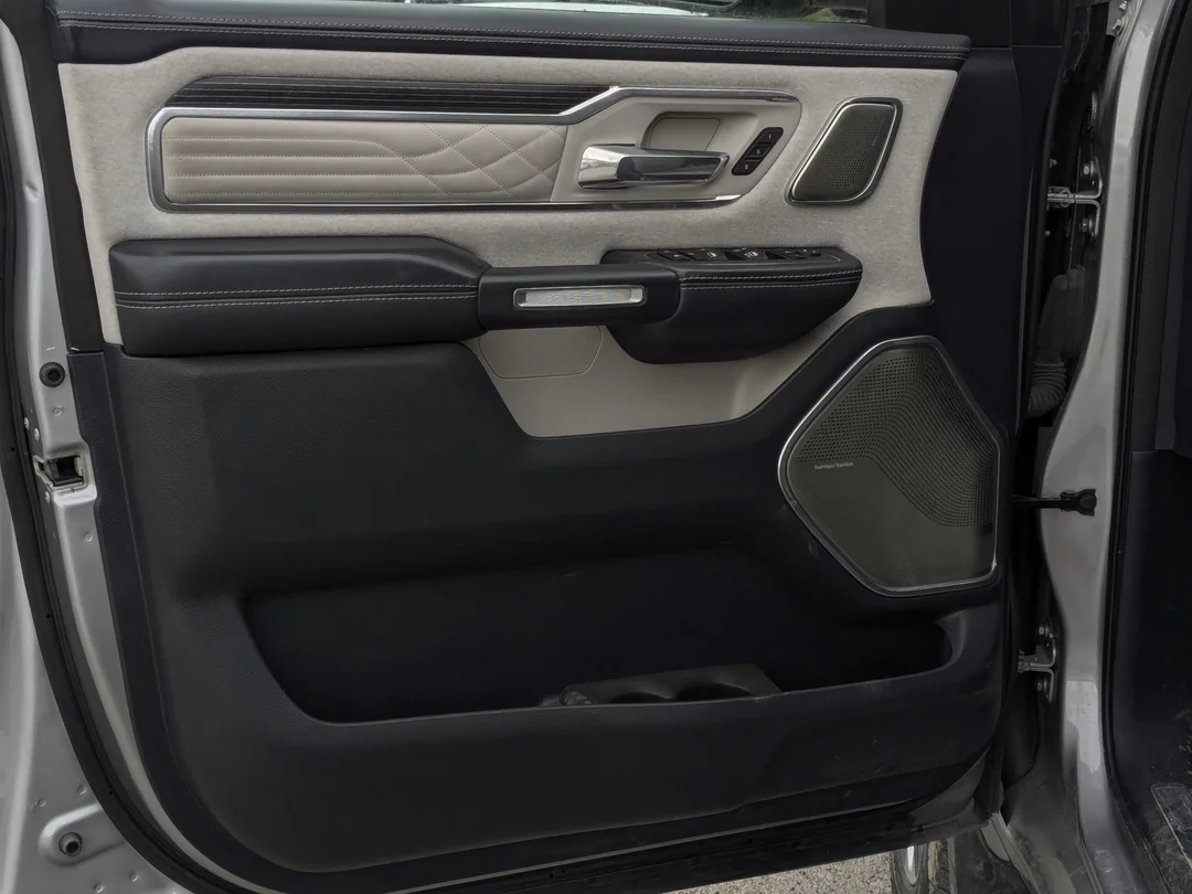 Certified Used 2023 Silver RAM Limited - - 4x4 - Elite Pkg - Ltd Lvl 1 Grp - Pano Sunroof - 22 Wheels & More! image 11
