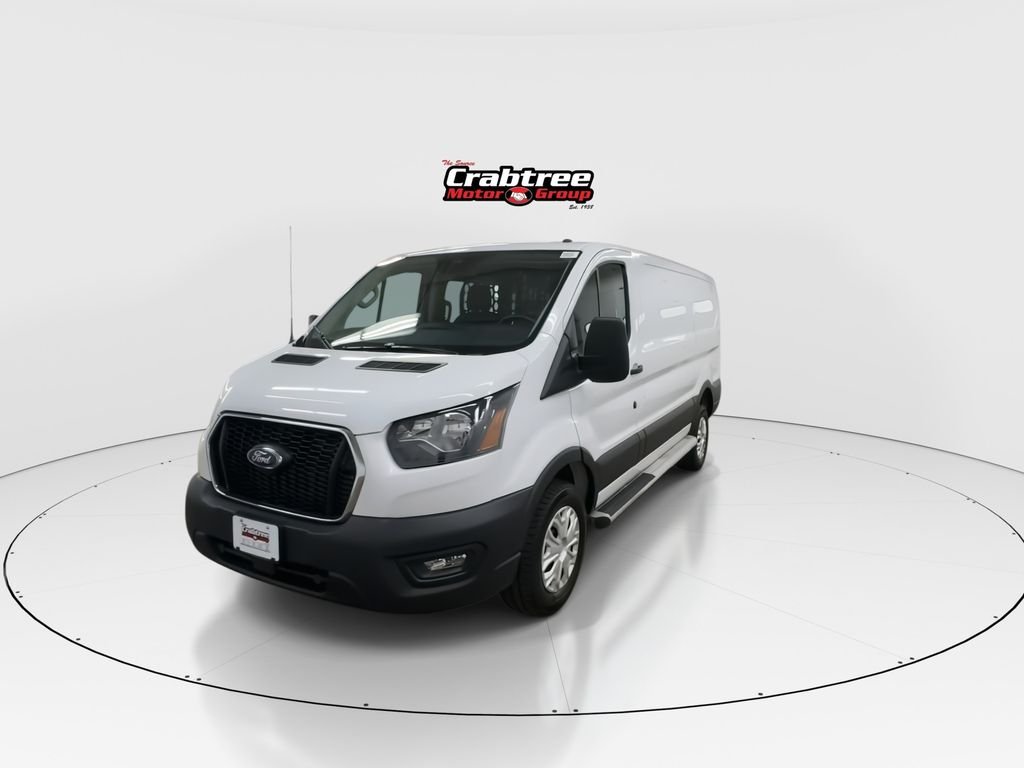 Used 2025 White Ford Base image 4
