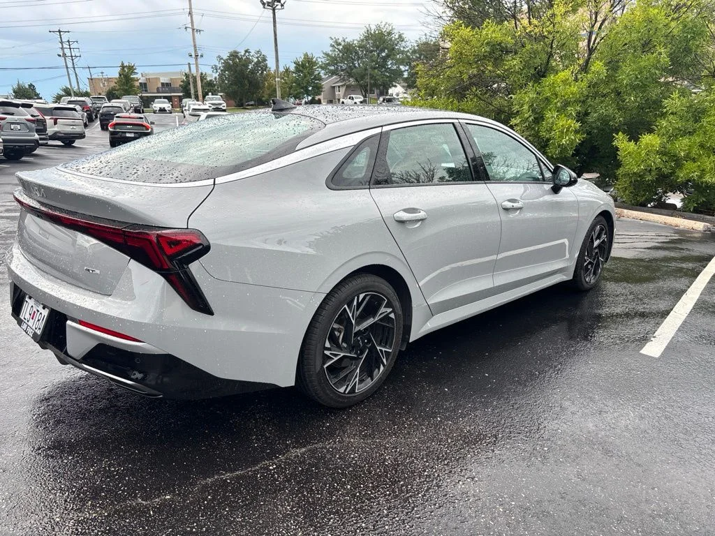 Used 2025 Wolf Gray Kia GT-Line image 3