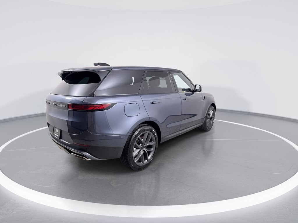 New 2026 Varesine Blue Land Rover SE image 8