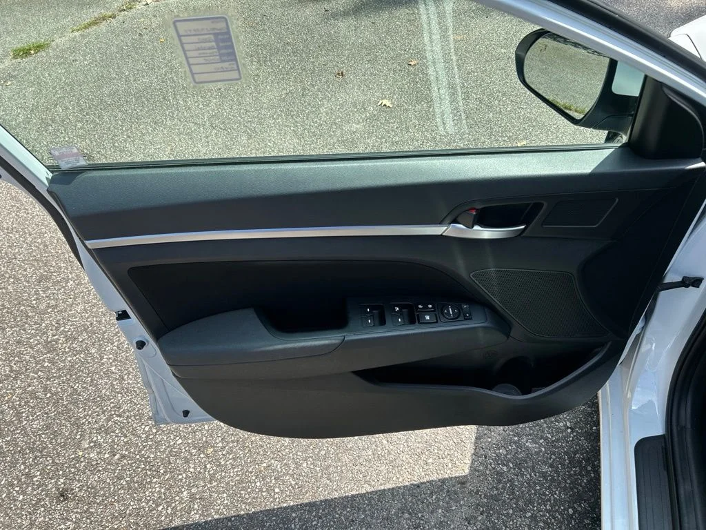 Used 2020 White Hyundai Value Edition image 13