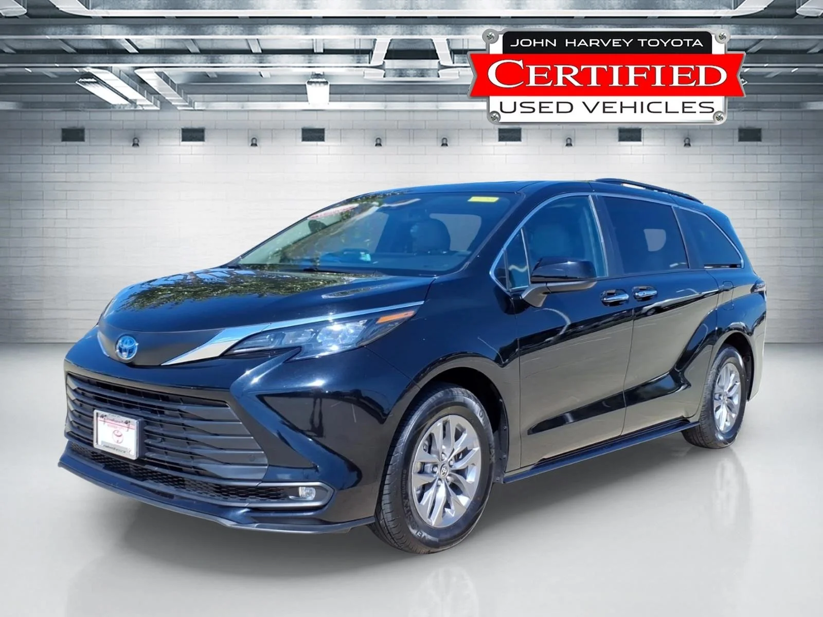 2025 Toyota Sienna XLE