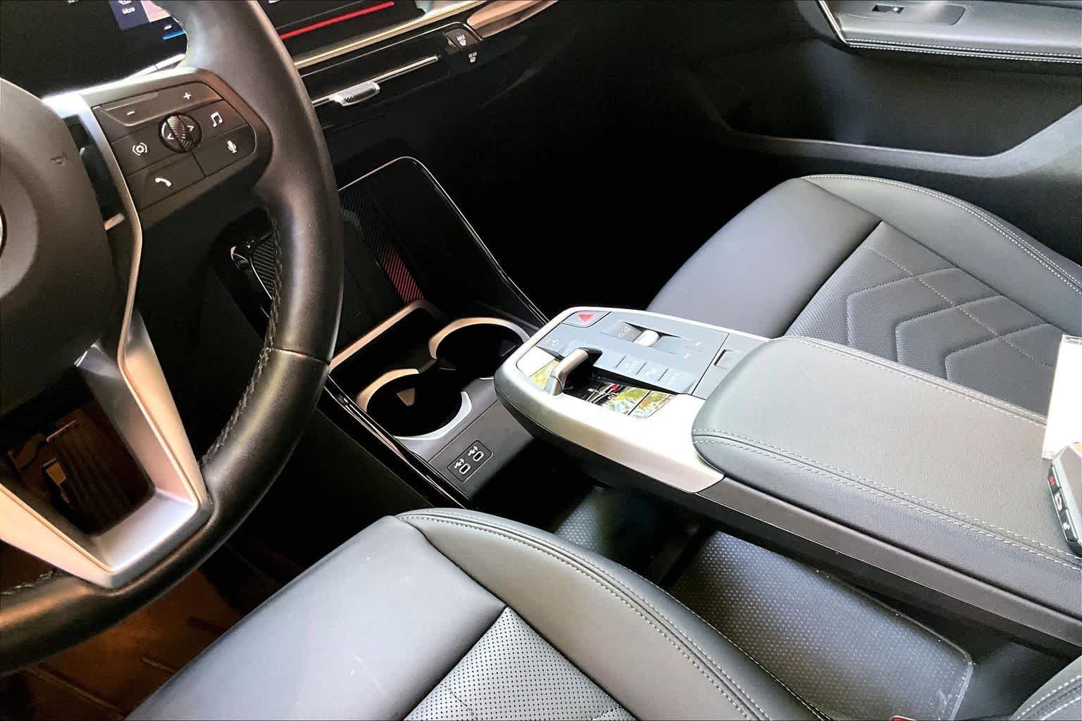 Used 2023 Alpine White BMW xDrive28i image 16