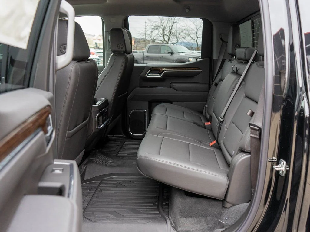 New 2026 Onyx Black GMC Elevation image 12