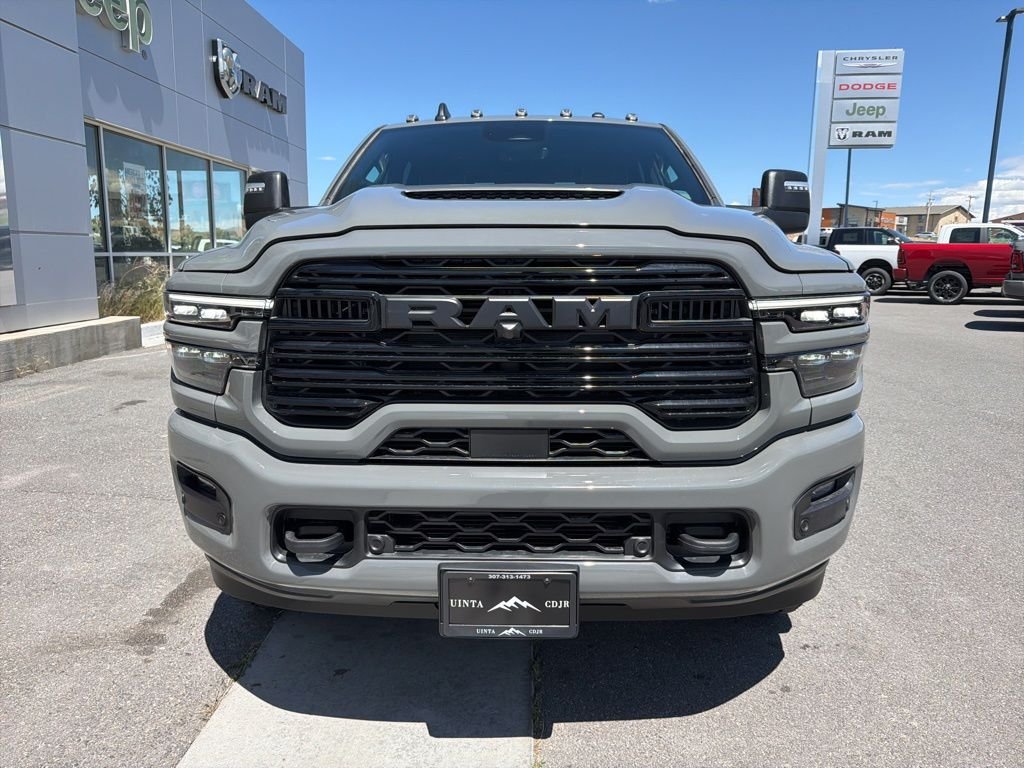 New 2026 Ceramic Gray Clear-Coat Exterior Paint RAM Laramie image 13