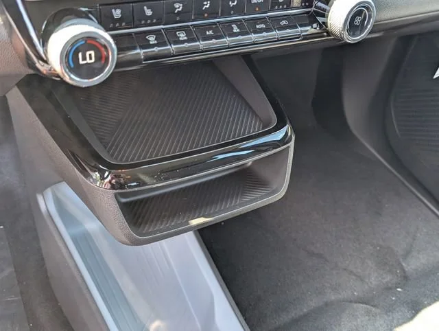 New 2027 Summit White Chevrolet RS image 11
