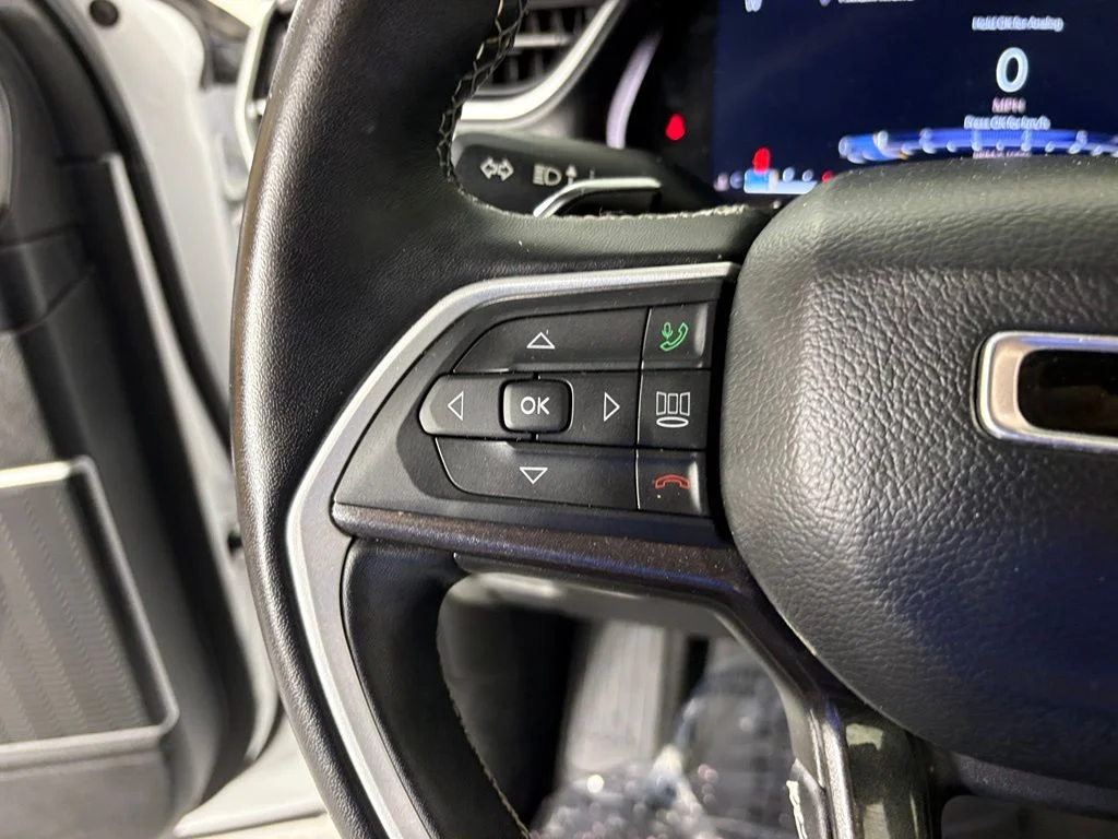 Used 2022 Bright White Clearcoat Jeep Altitude image 19