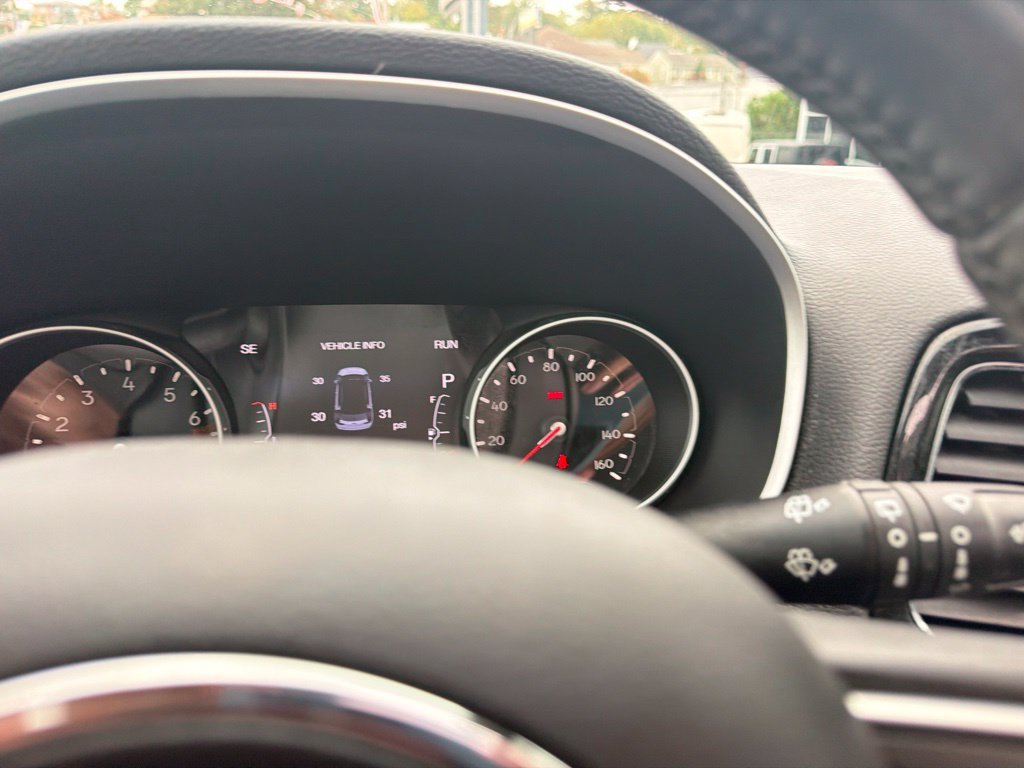 Certified Used 2018 Black Jeep Latitude image 6