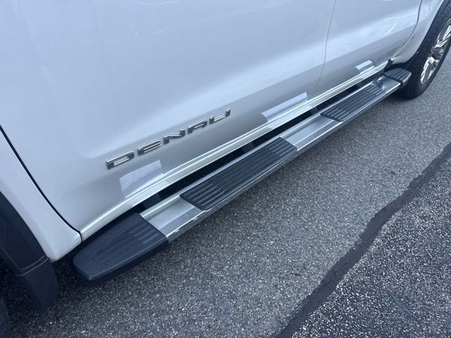 Used 2019 White GMC Denali image 5