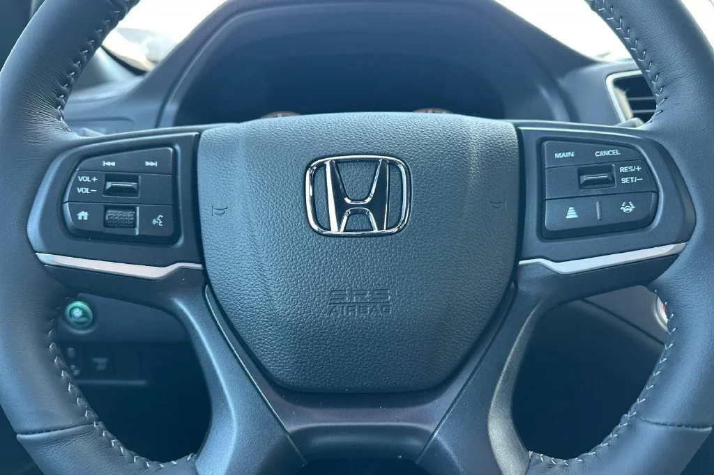 New 2026 Platinum White Pearl Honda RTL image 26